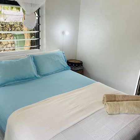 Banana Bay Beach Club Port Vila Eksteriør billede